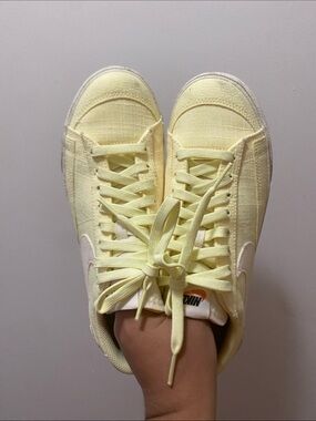 Nike Women’s Light Yellow Canvas Low-Top Sneakers